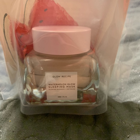 Watermelon glow sleeping mask - Picture 1 of 2